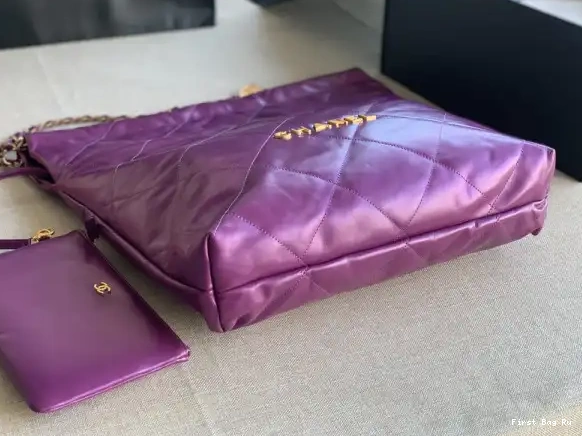 First Bag Ru 22 LARGE HANDBAG CHANEL 0630